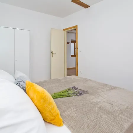 Sparrow Nest Hvar * Hvar Town