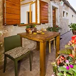 Sparrow Nest Hvar Хвар