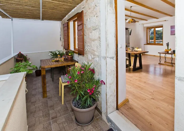 Sparrow Nest Hvar Hvar Town