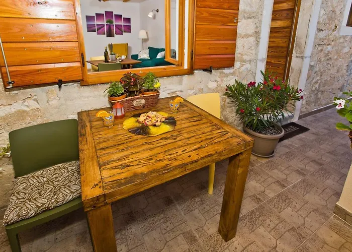 Sparrow Nest Hvar Apartment Hvar Town